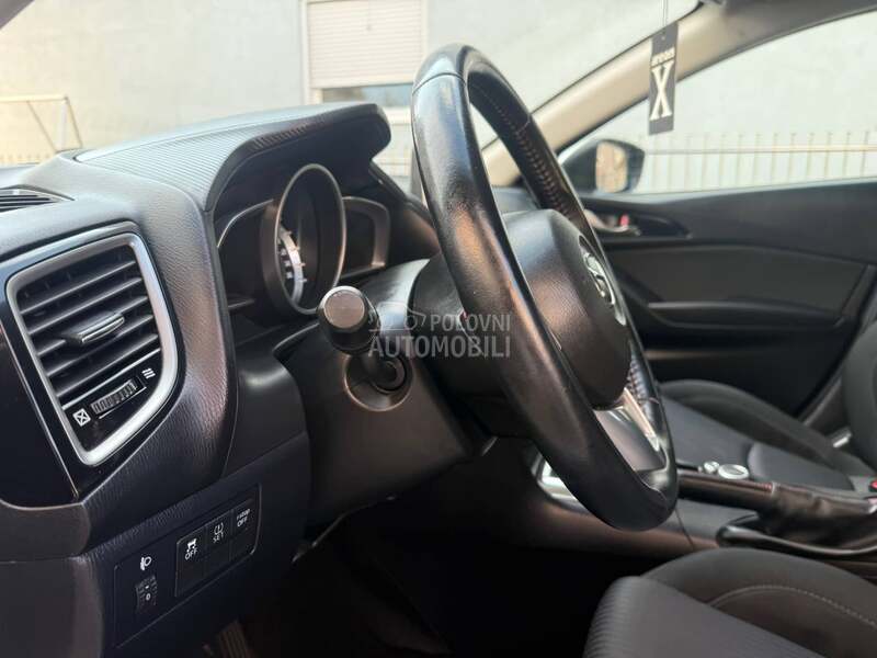 Mazda 3 1.5 ATTRACTION NAVCH