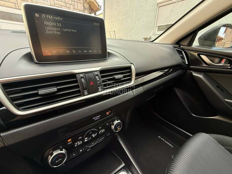 Mazda 3 1.5 ATTRACTION NAVCH