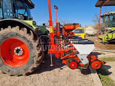 Kuhn planter 2