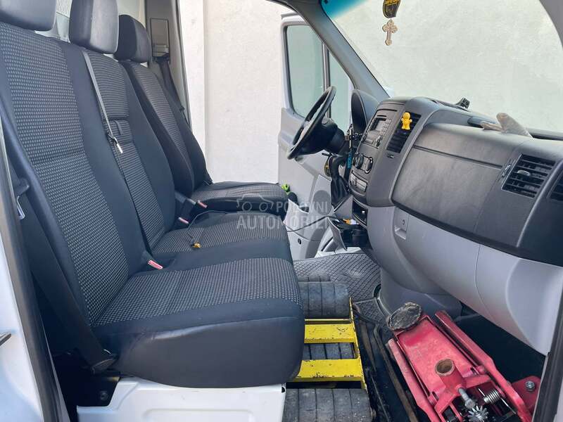 Mercedes Benz sprinter