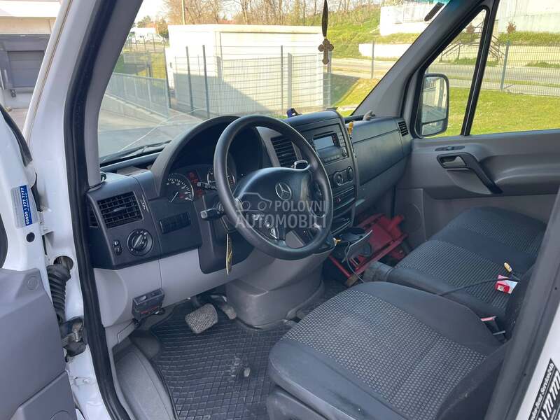 Mercedes Benz sprinter