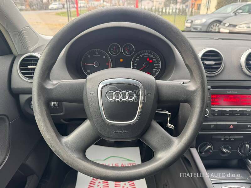 Audi A3 ODLIČAN,SERVISI