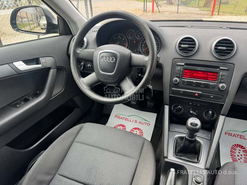 Audi A3 ODLIČAN,SERVISI