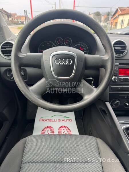 Audi A3 ODLIČAN,SERVISI