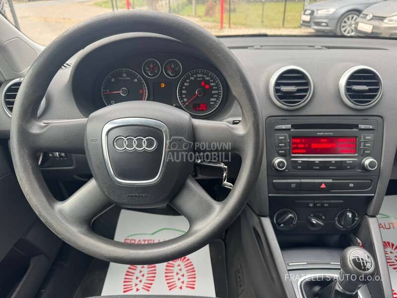 Audi A3 ODLIČAN,SERVISI