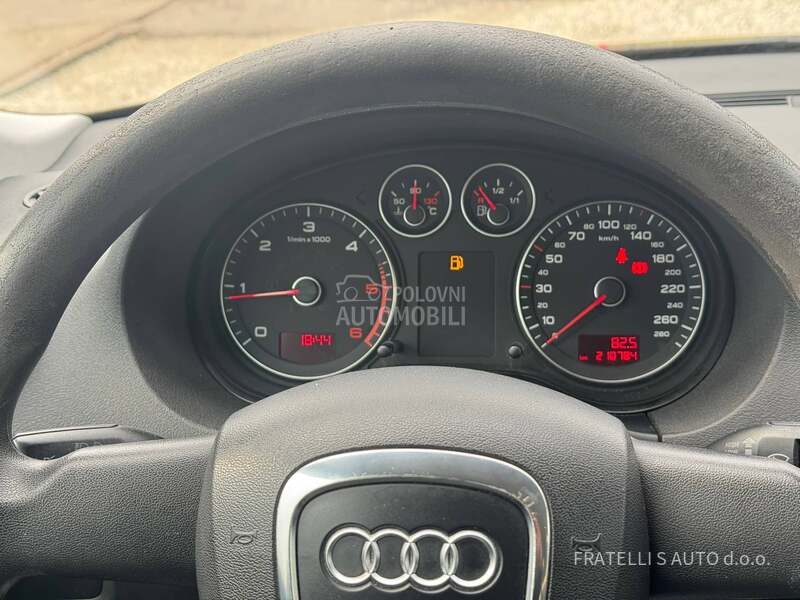 Audi A3 ODLIČAN,SERVISI