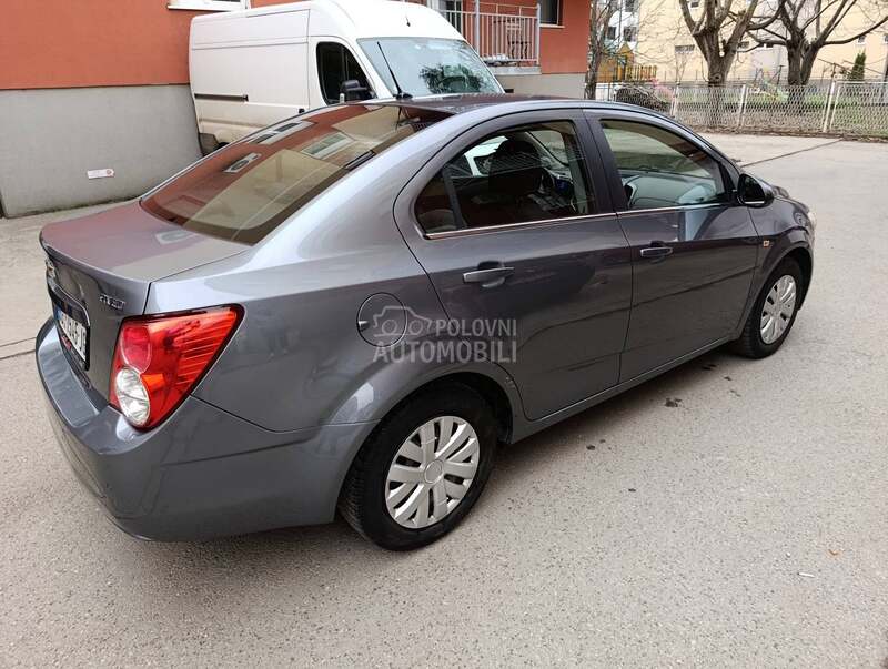 Chevrolet Aveo 