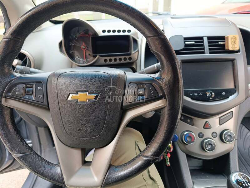 Chevrolet Aveo 