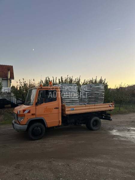 Mercedes Benz Vario 815