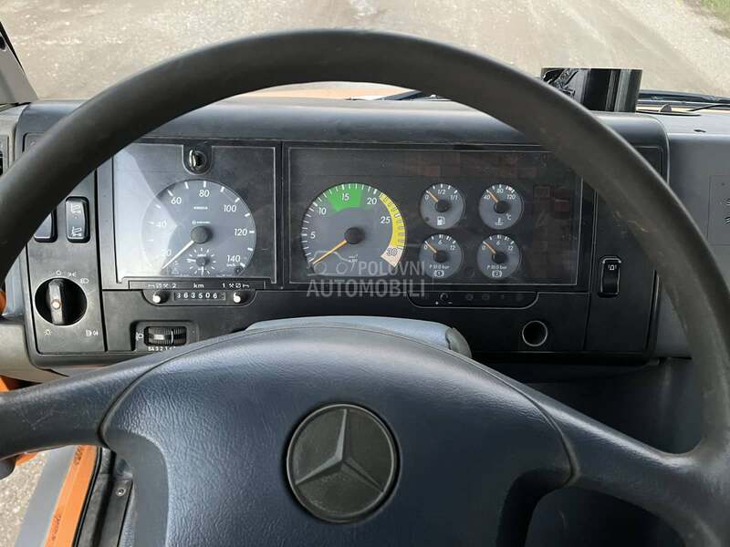 Mercedes Benz Vario 815
