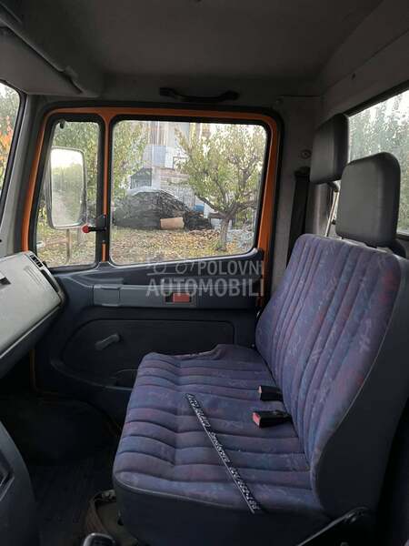 Mercedes Benz Vario 815