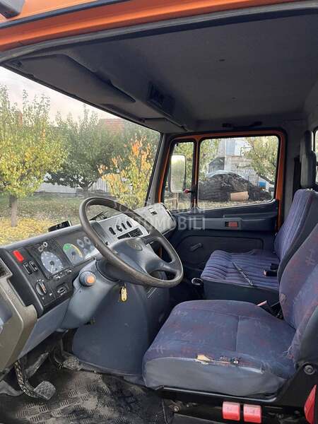 Mercedes Benz Vario 815