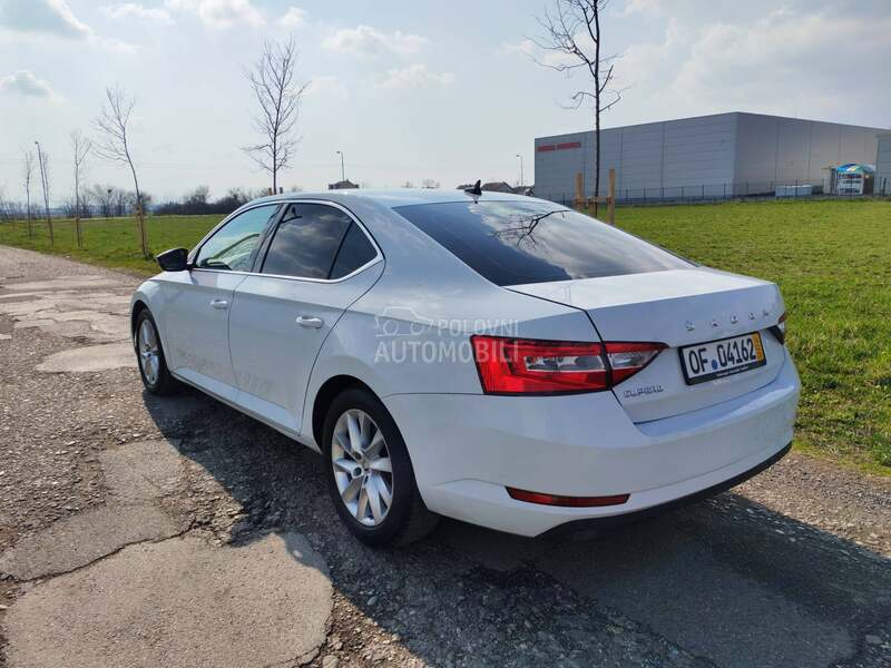 Škoda Superb 2.0tdi virtual Nov