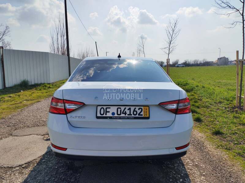 Škoda Superb 2.0tdi virtual Nov
