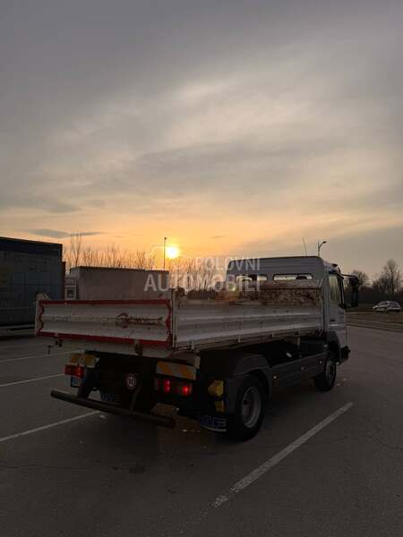 Mercedes Benz Atego 818
