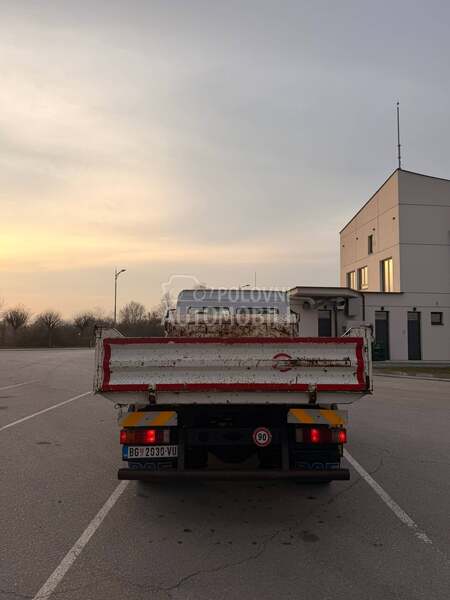 Mercedes Benz Atego 818