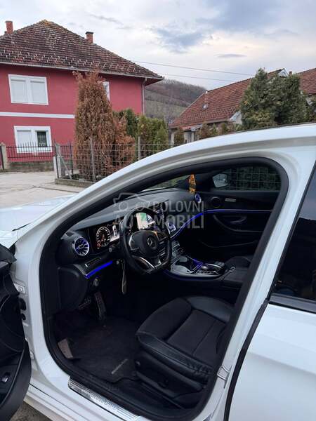 Mercedes Benz E 220 e220 4matic