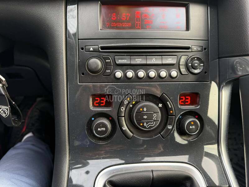 Peugeot 3008 . 1.6 HDi