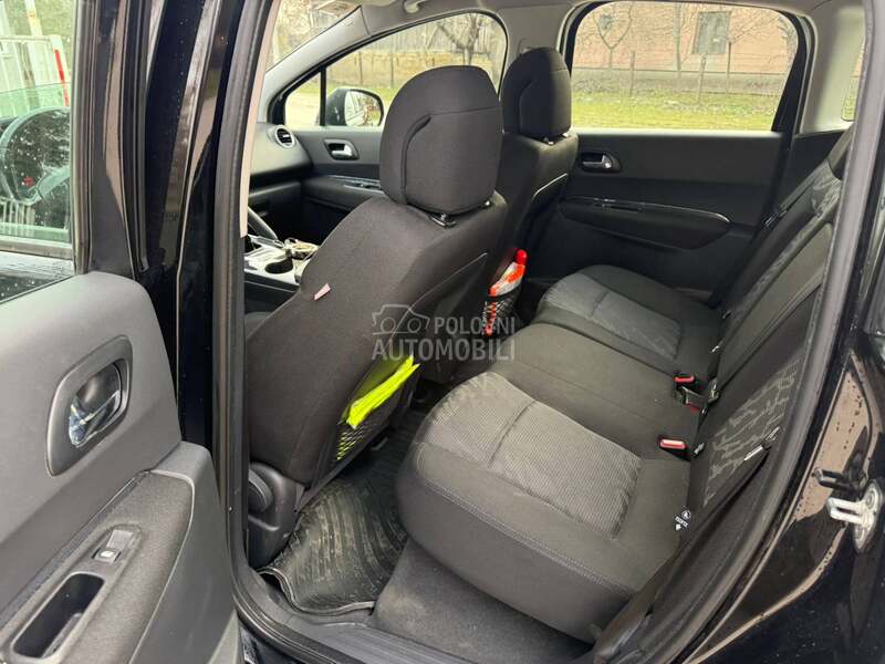 Peugeot 3008 . 1.6 HDi