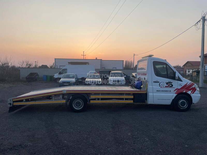 Mercedes Benz sprinter