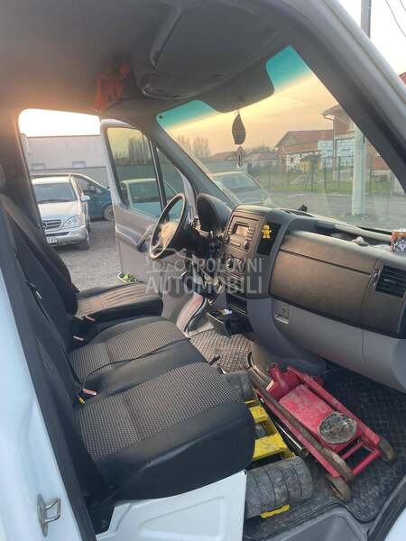 Mercedes Benz sprinter