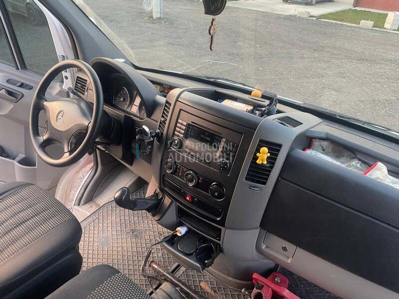 Mercedes Benz sprinter