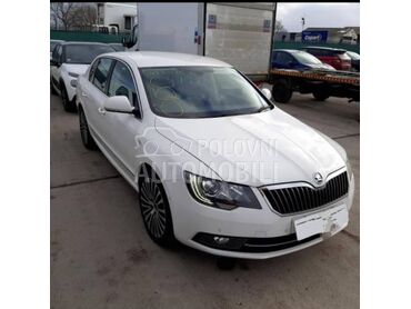 Škoda Superb -  kompletan auto u delovima