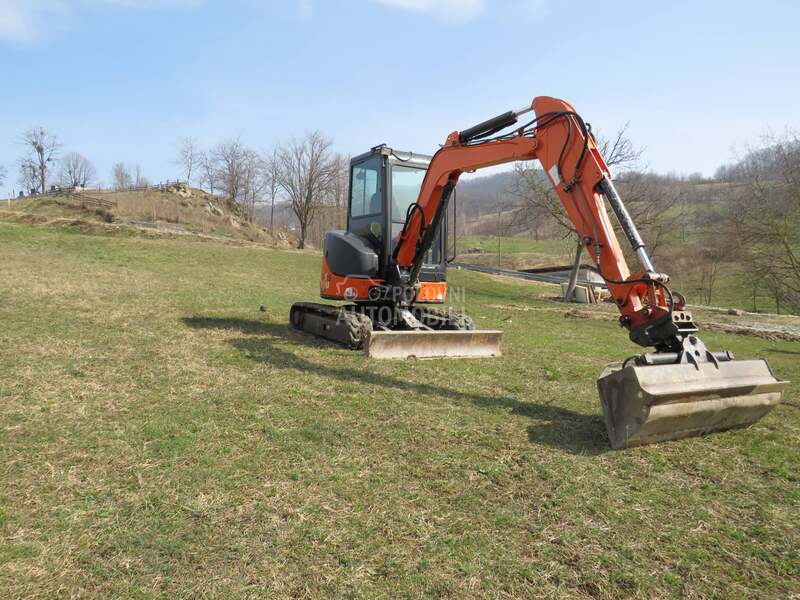 Hitachi ZX38