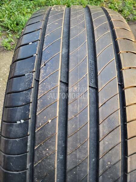 Michelin 215/60 R17 Letnja