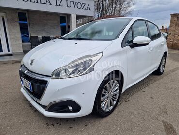 Peugeot 208 A K C I J A