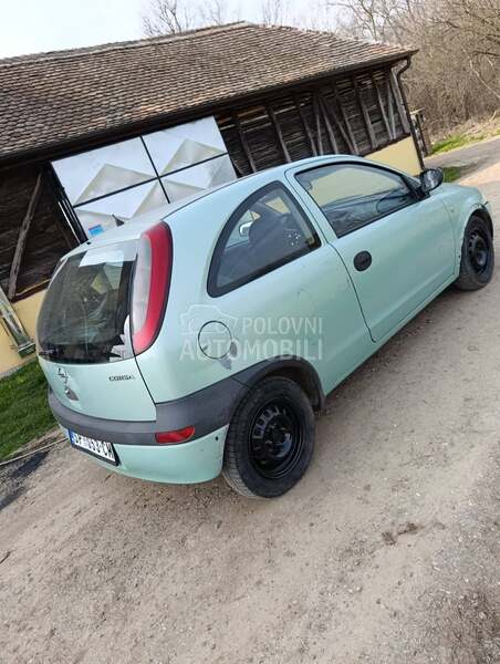 Opel Corsa C 1.0 i