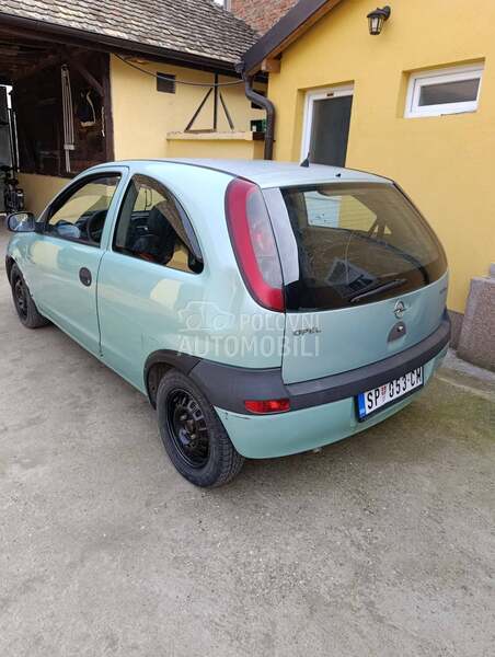 Opel Corsa C 1.0 i