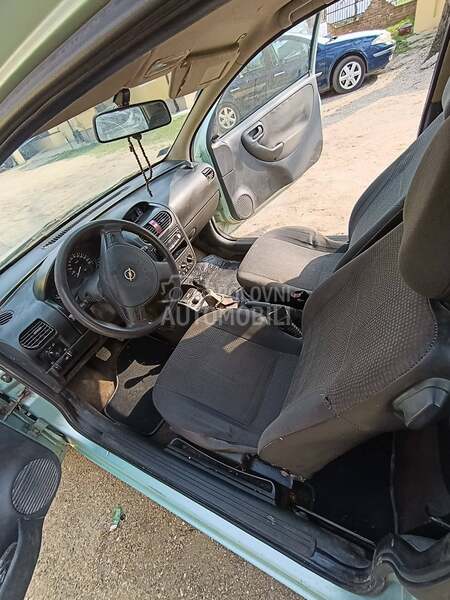 Opel Corsa C 1.0 i