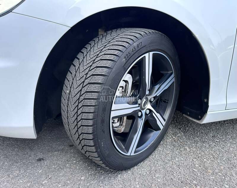 Volvo V40 D3/Rdesing/110h.k.m