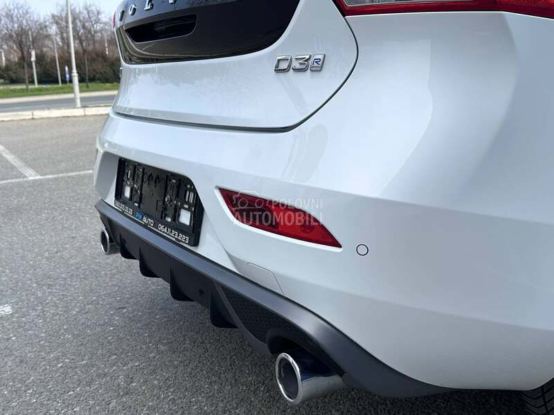 Volvo V40 D3/Rdesing/110h.k.m