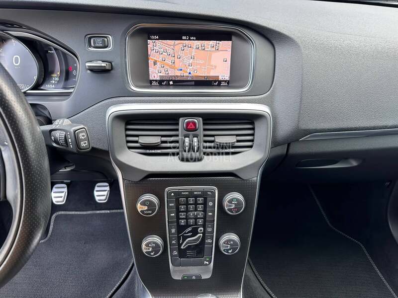 Volvo V40 D3/Rdesing/110h.k.m