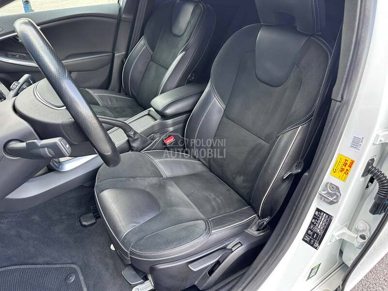 Volvo V40 D3/Rdesing/110h.k.m