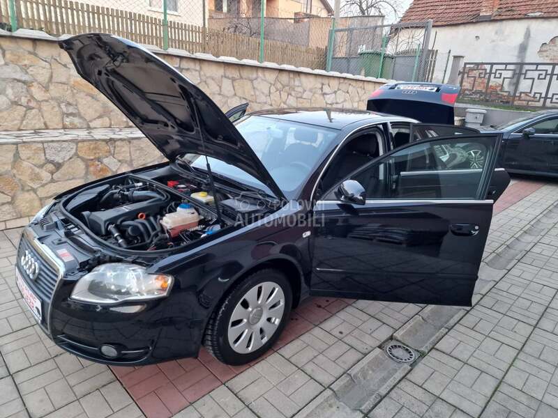 Audi A4 1,6 b e n z i n
