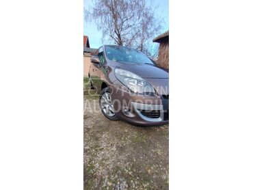 Renault Scenic 1.5 dci