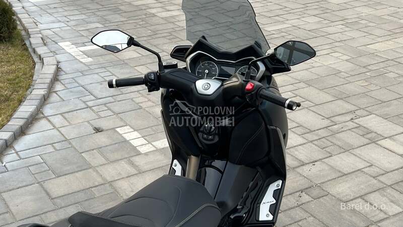 Yamaha XMAX 300 TECH MAX