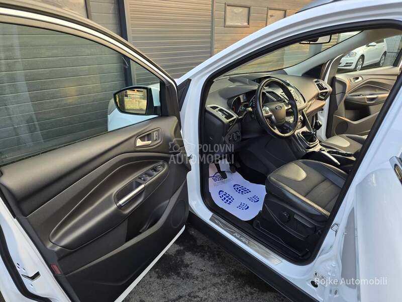 Ford Kuga 2.0TDCI TITANIUM