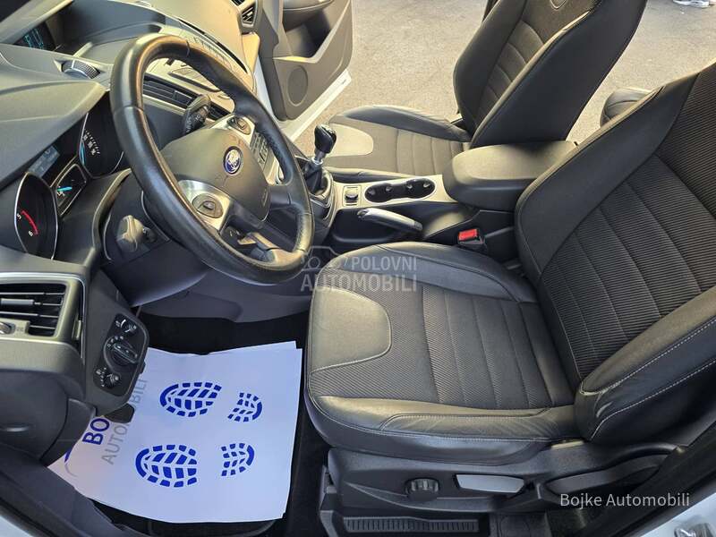 Ford Kuga 2.0TDCI TITANIUM