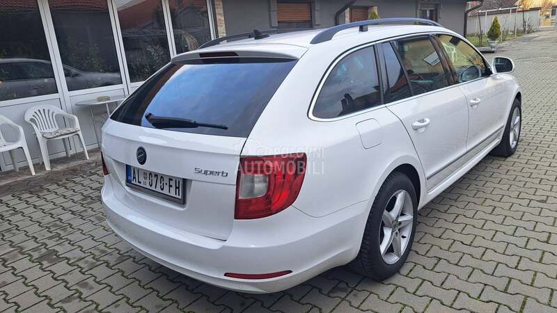 Škoda Superb 