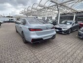 BMW M760e xd/Sky/Lounge/21