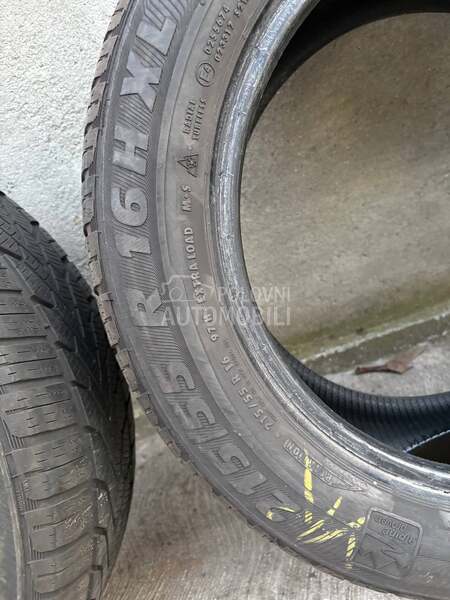 Semperit 215/55 R16 Zimska