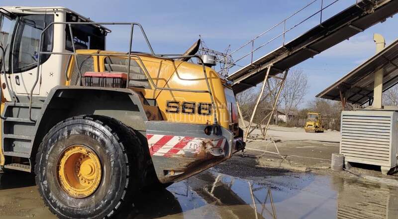Liebherr 566 4m3