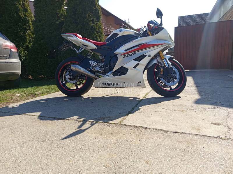 Yamaha YZF R6