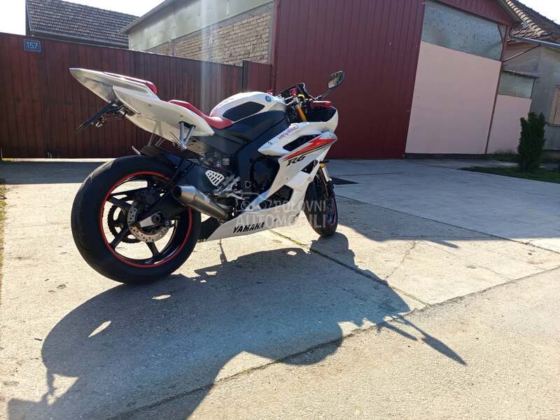 Yamaha YZF R6