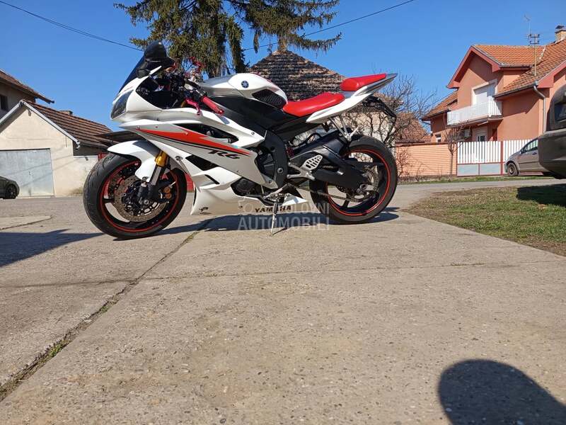 Yamaha YZF R6