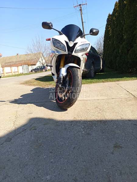 Yamaha YZF R6